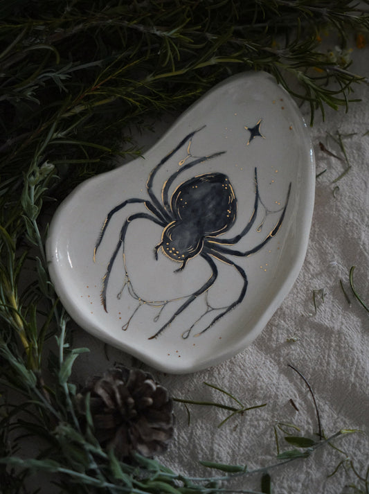 The Summoned Spider Small Plate