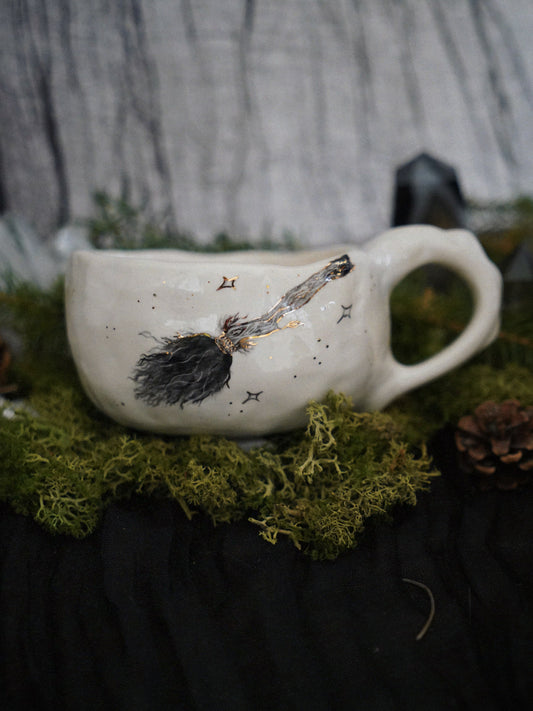 Enchanted Broom Mug (200ml)